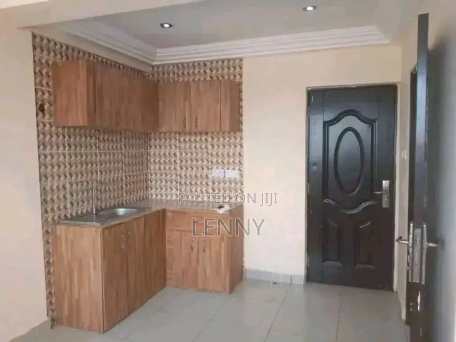 1bdrm Apartment in Kotobabi Estate, Baatsona Total for rent