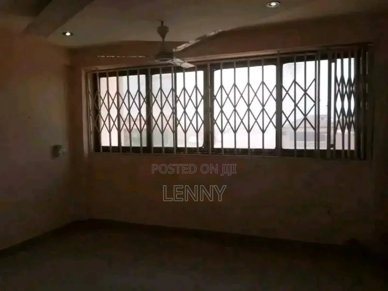 1bdrm Apartment in Kotobabi Estate, Baatsona Total for rent