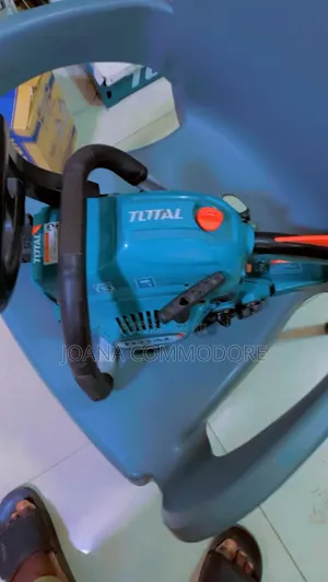 Gasoline Chain Saw