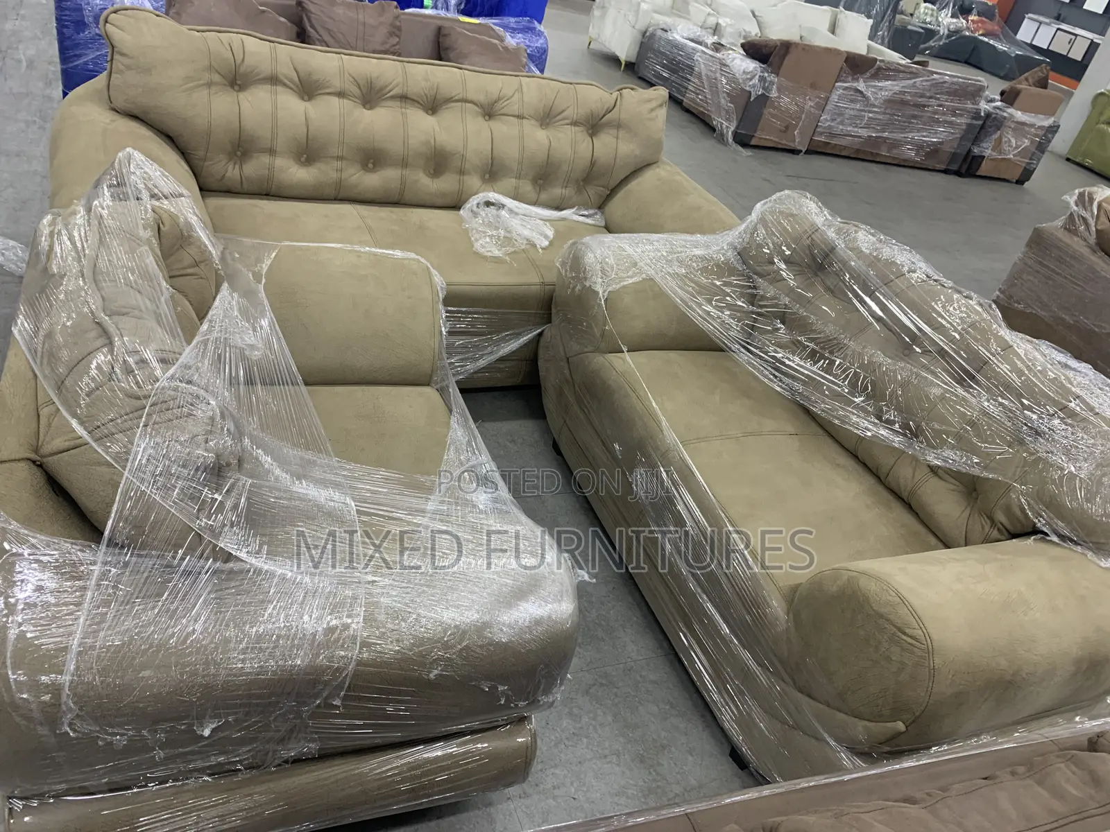 Comfortable 6 Seater Leather Sofa