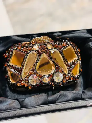 Top Notch Crystal Clutches