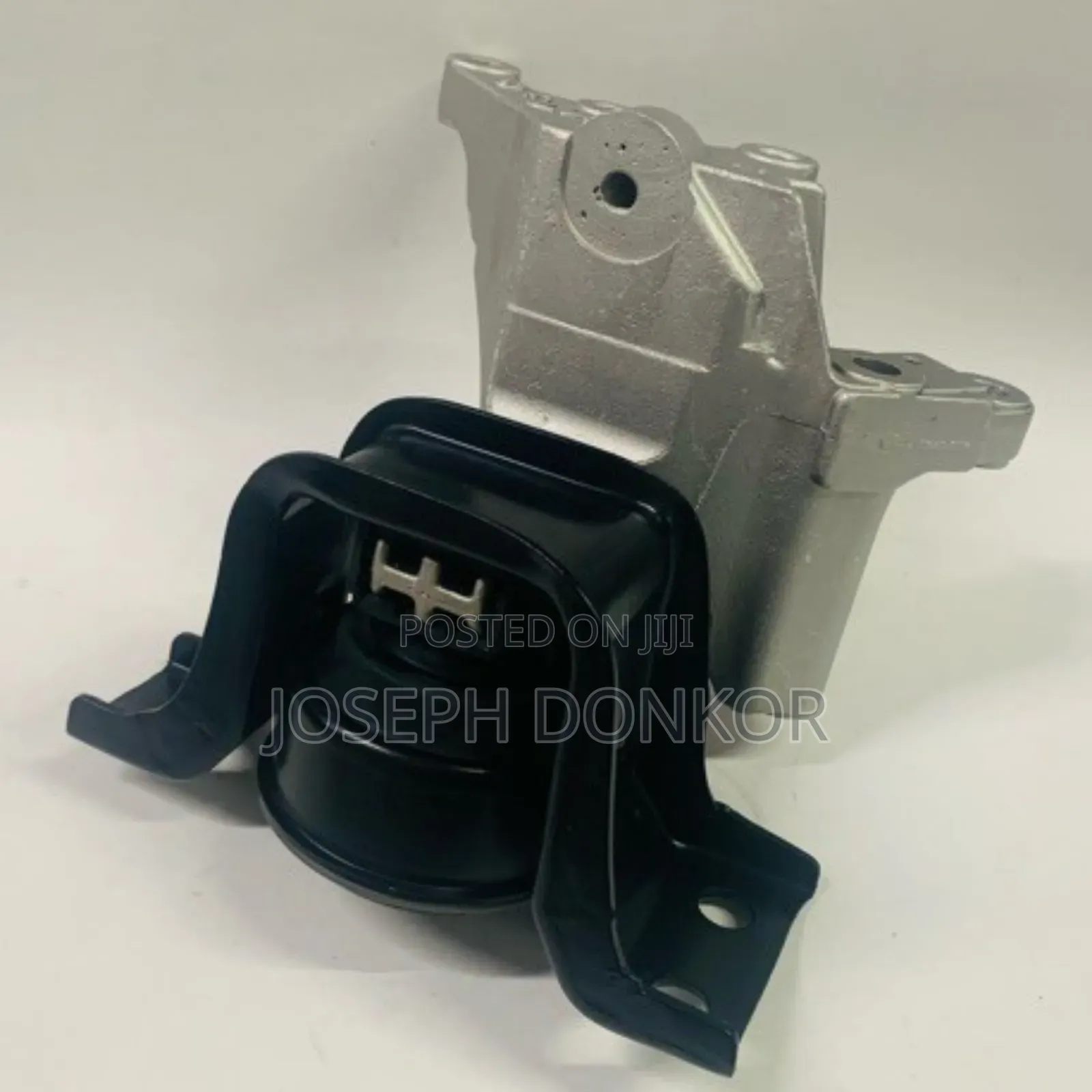 Sentra/Versa/Almera Engine Seat 2013,2014,2015,2016 to 2019