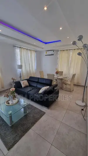 Executive One Bed Ensuite Furnished Short-Term Apt