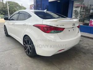 Hyundai Elantra 2013 White