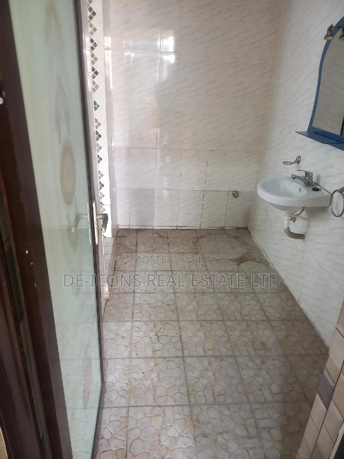 1bdrm Duplex in De-Icons Real Estate, Ga South Municipal for rent