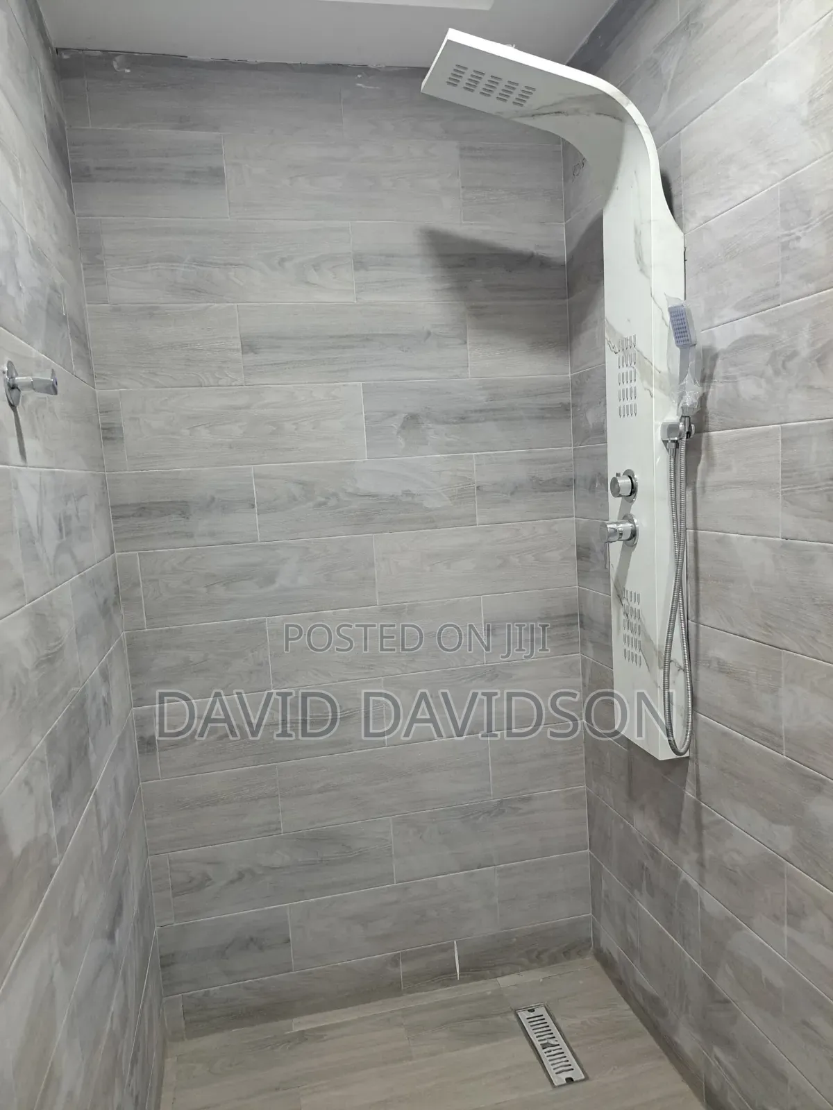 4bdrm House in 4 Bedroom House,, Tema Metropolitan for sale