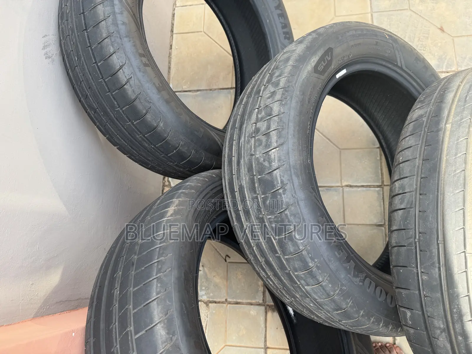 Goodyear 235/55r19 Tires in Perfect Condition