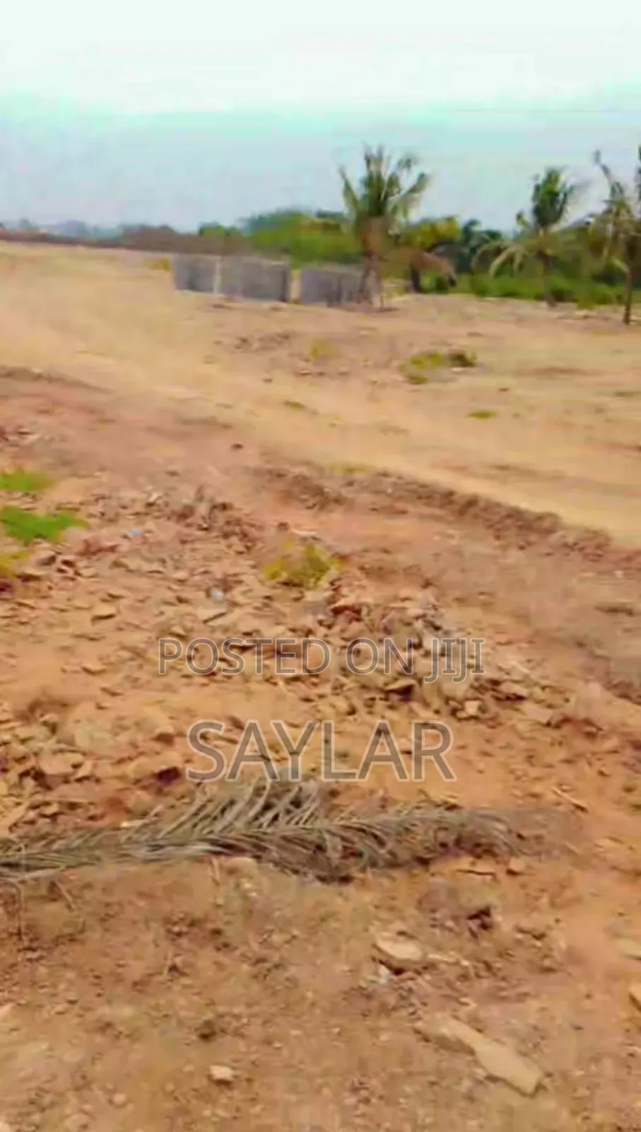 A Large Size Land on Sale Tema Comm6 for for All Projects