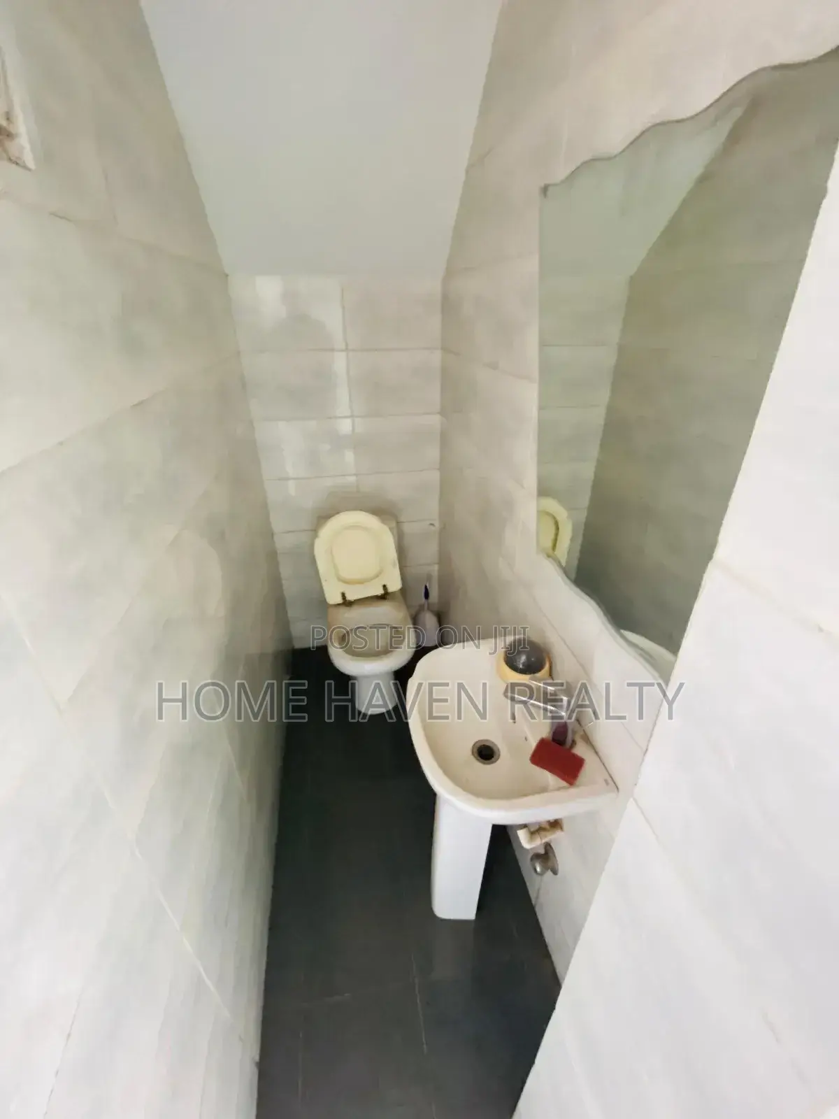 Double Shop for Rent at Kisseman Achimota