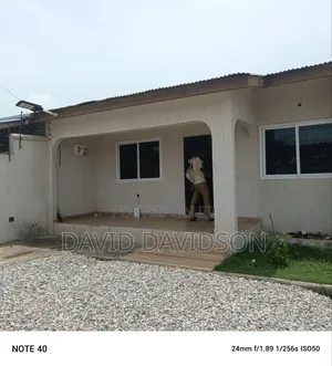 Furnished 4bdrm House in 4 Bedroom House,, Tema Metropolitan for rent