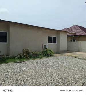 Furnished 4bdrm House in 4 Bedroom House,, Tema Metropolitan for rent