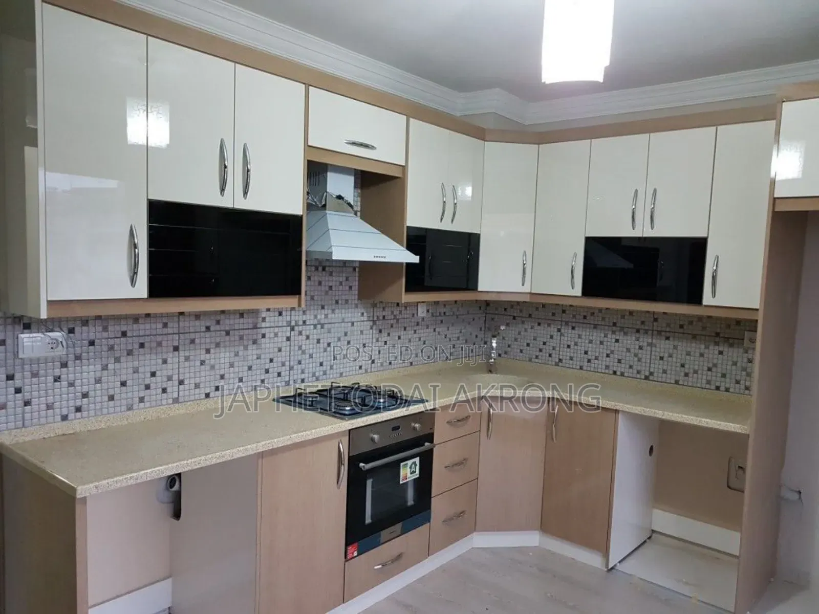 Kitchen Cabinet and Wardrobes
