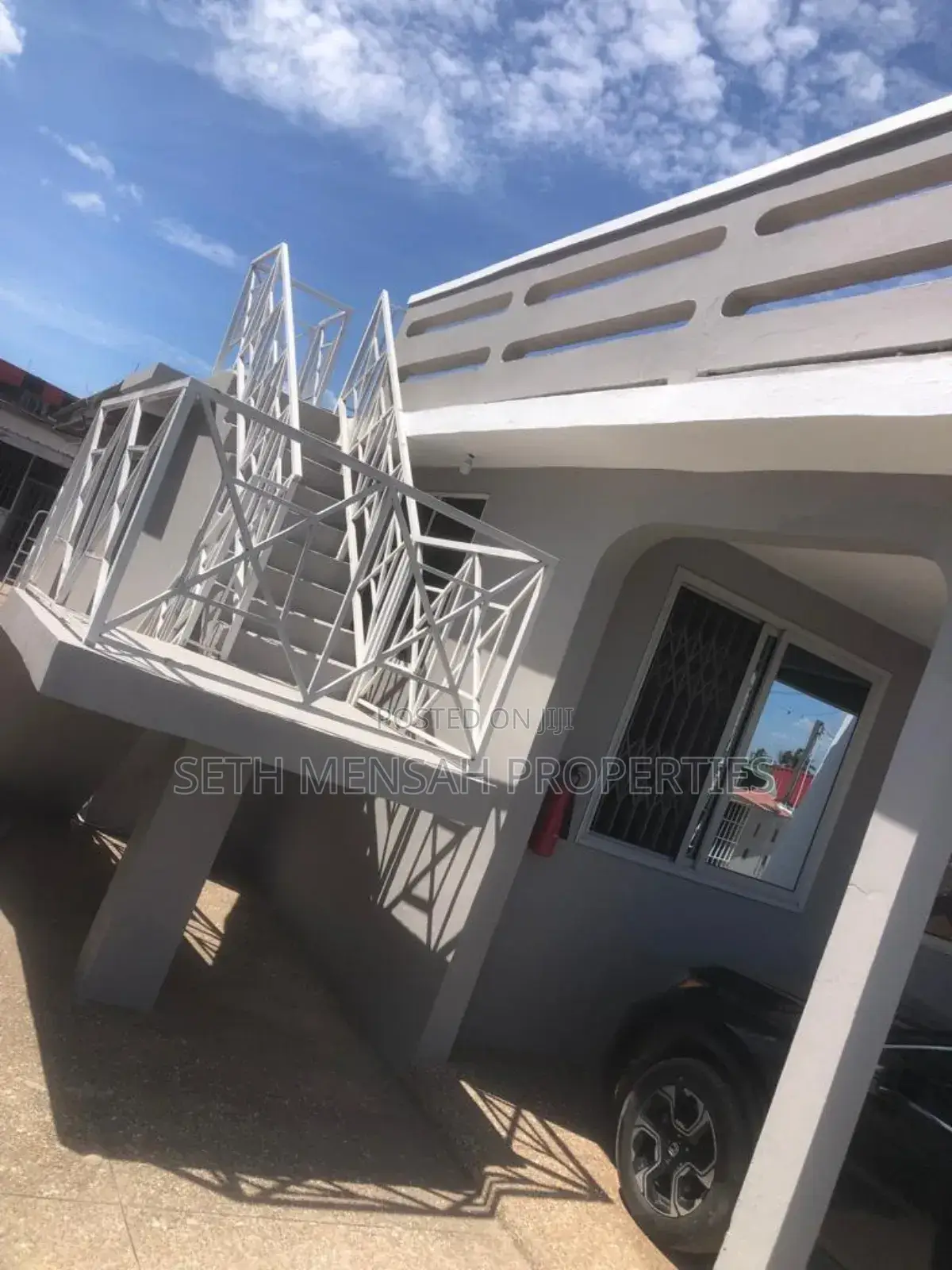4bdrm House in Skm Properties, Achimota for sale