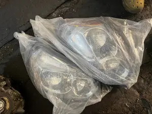 Pontiac Vibe 2009 Headlight