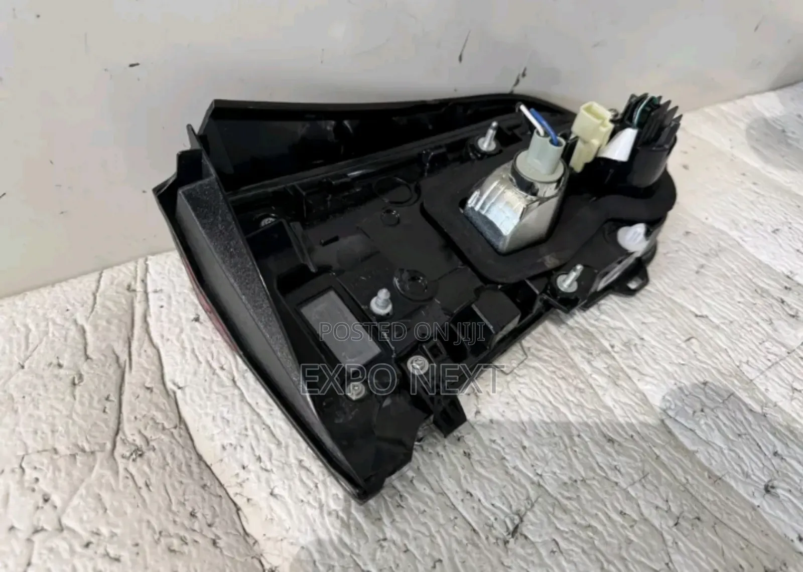 Toyota Rav4 Tail Light and Booth Light 2016-2020