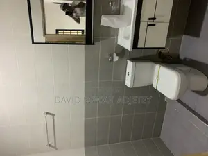 2bdrm Apartment in Tseaddo, Labadi for rent