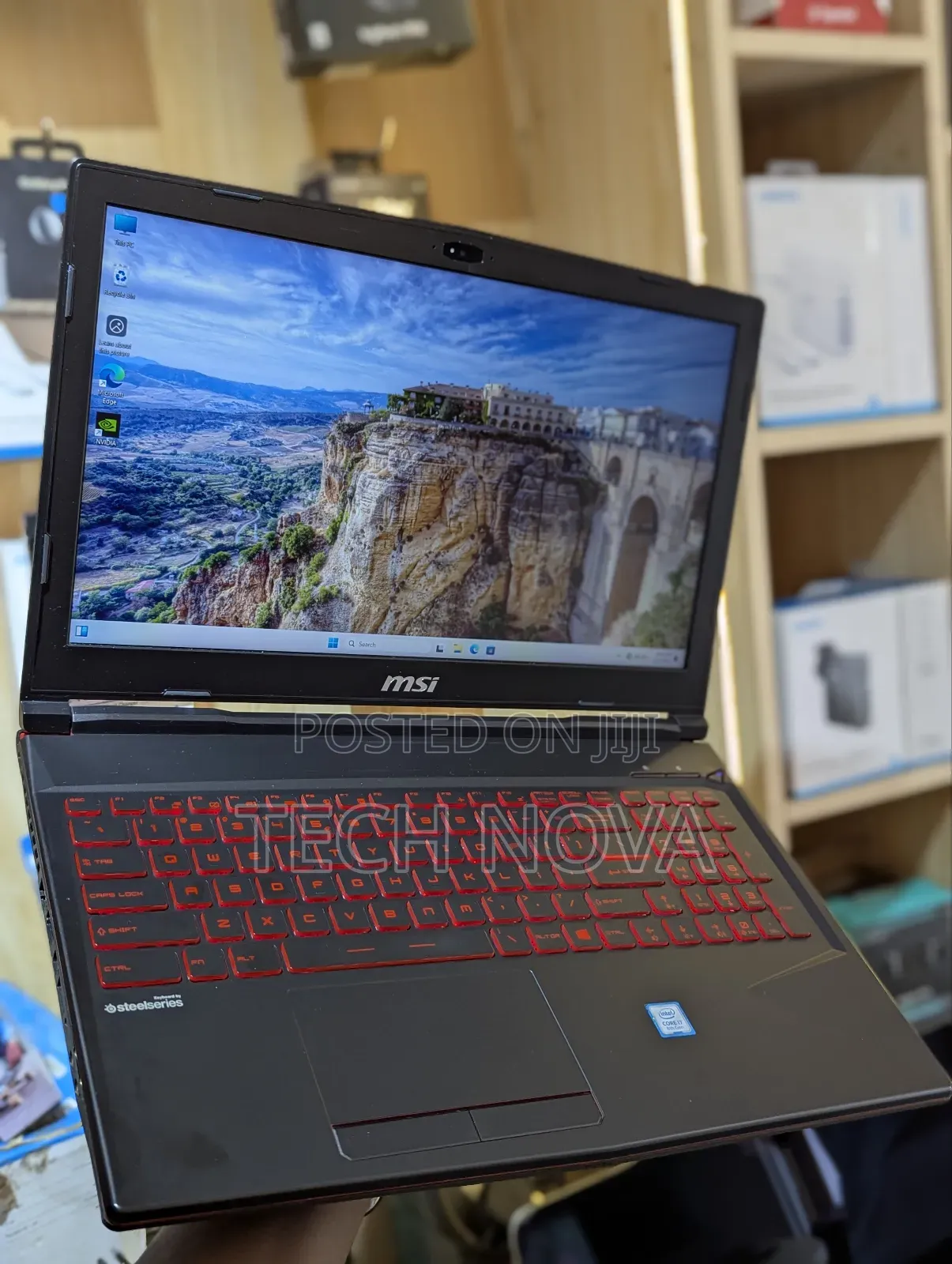 Laptop MSI GL63 8RC 16GB Intel Core I7 HDD+SSD 128GB