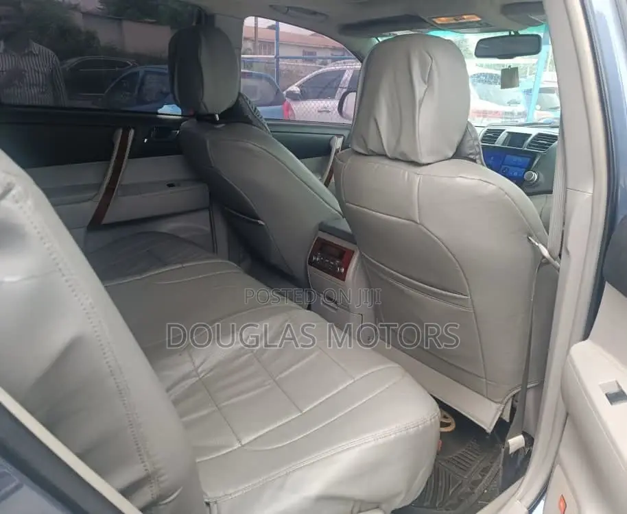 Toyota Highlander 2013 Blue
