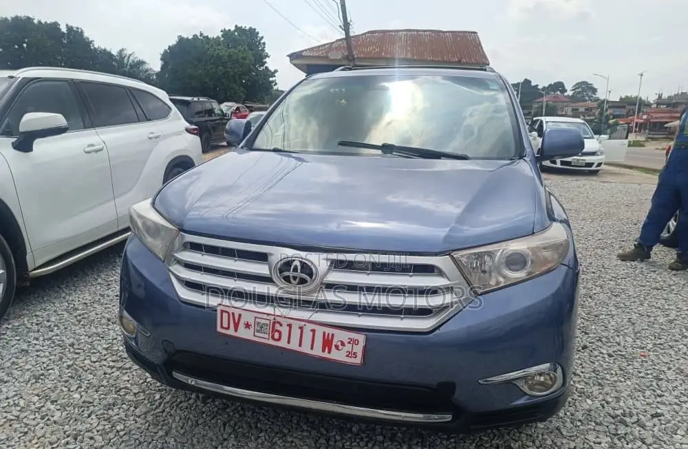 Toyota Highlander 2013 Blue