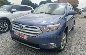 Toyota Highlander 2013 Blue
