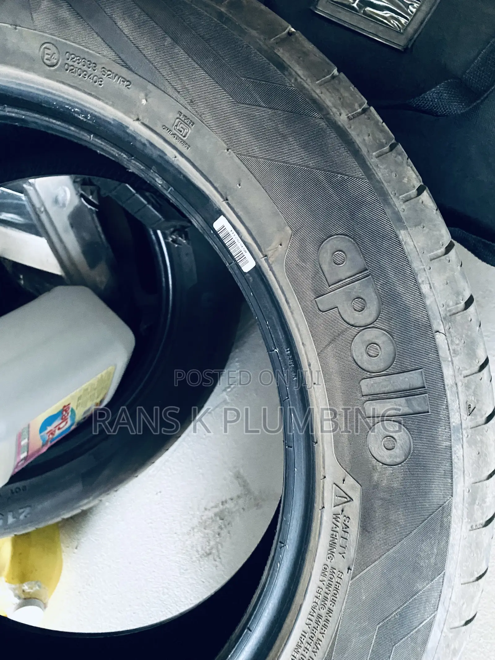 215/60 R17 Tire for Sale