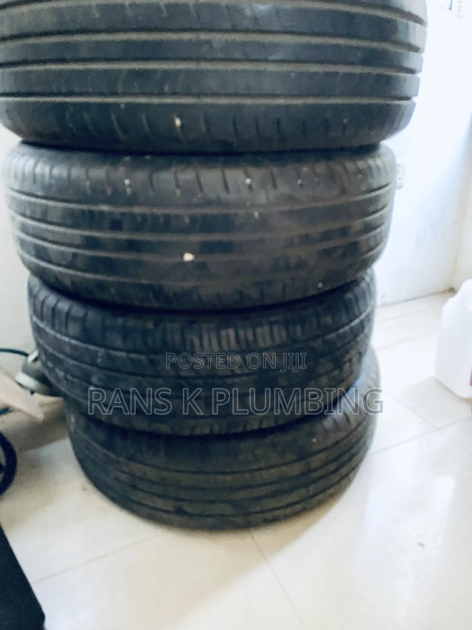 215/60 R17 Tire for Sale