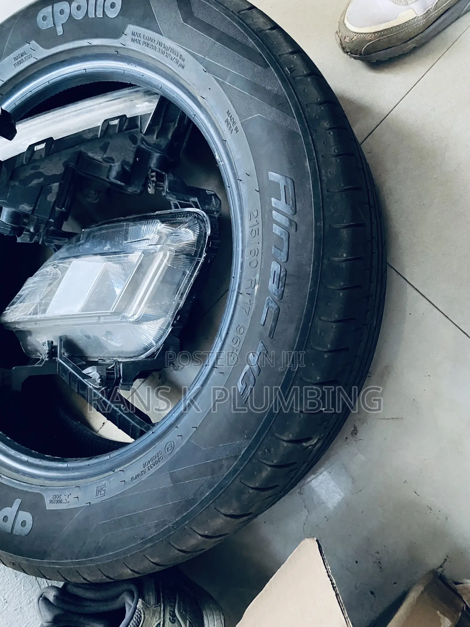 215/60 R17 Tire for Sale