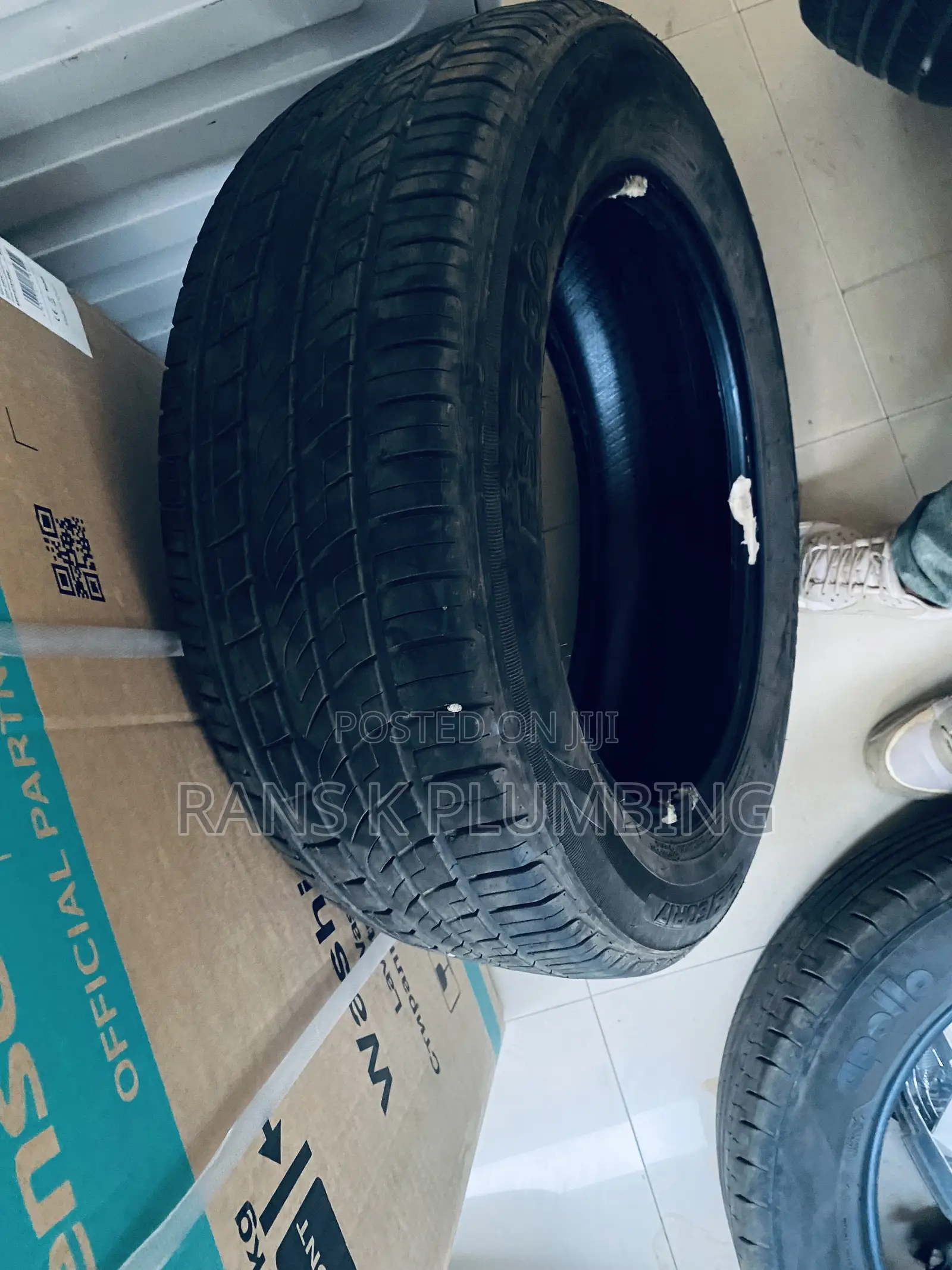 215/60 R17 Tire for Sale
