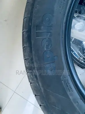 215/60 R17 Tire for Sale