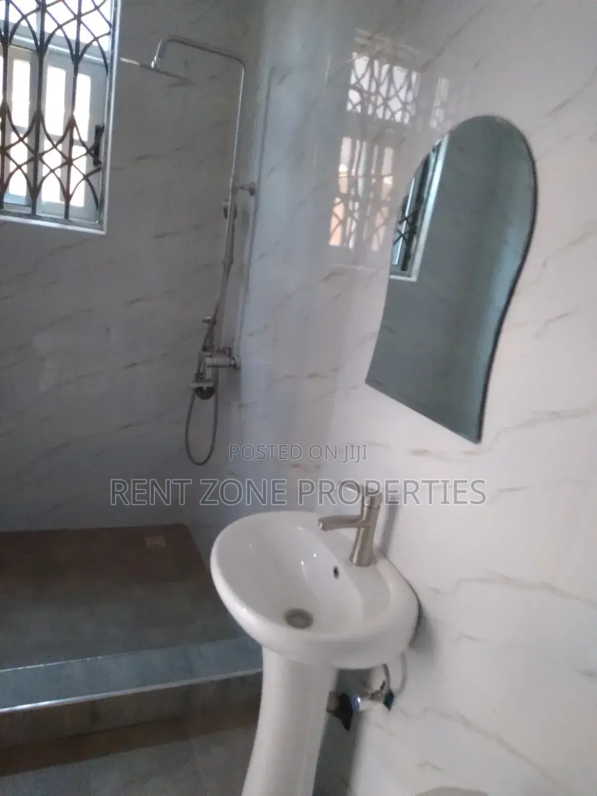 2bdrm Apartment in Rent Zone Properties, Ofankor for rent