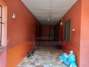 8bdrm House in Kenyasi Adwumam, Kumasi Metropolitan for sale