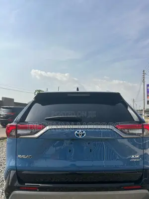 Toyota RAV4 2023 Blue