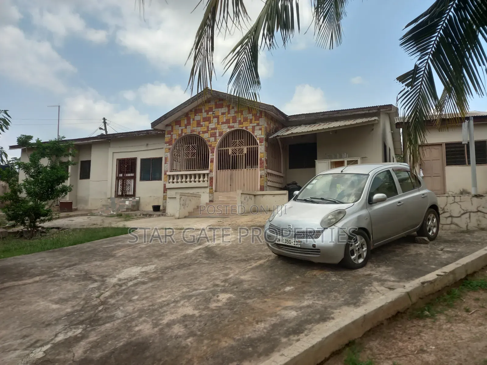 8bdrm House in Ejisu Adadientem for sale