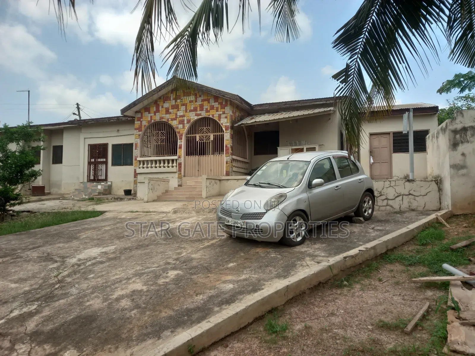 8bdrm House in Ejisu Adadientem for sale