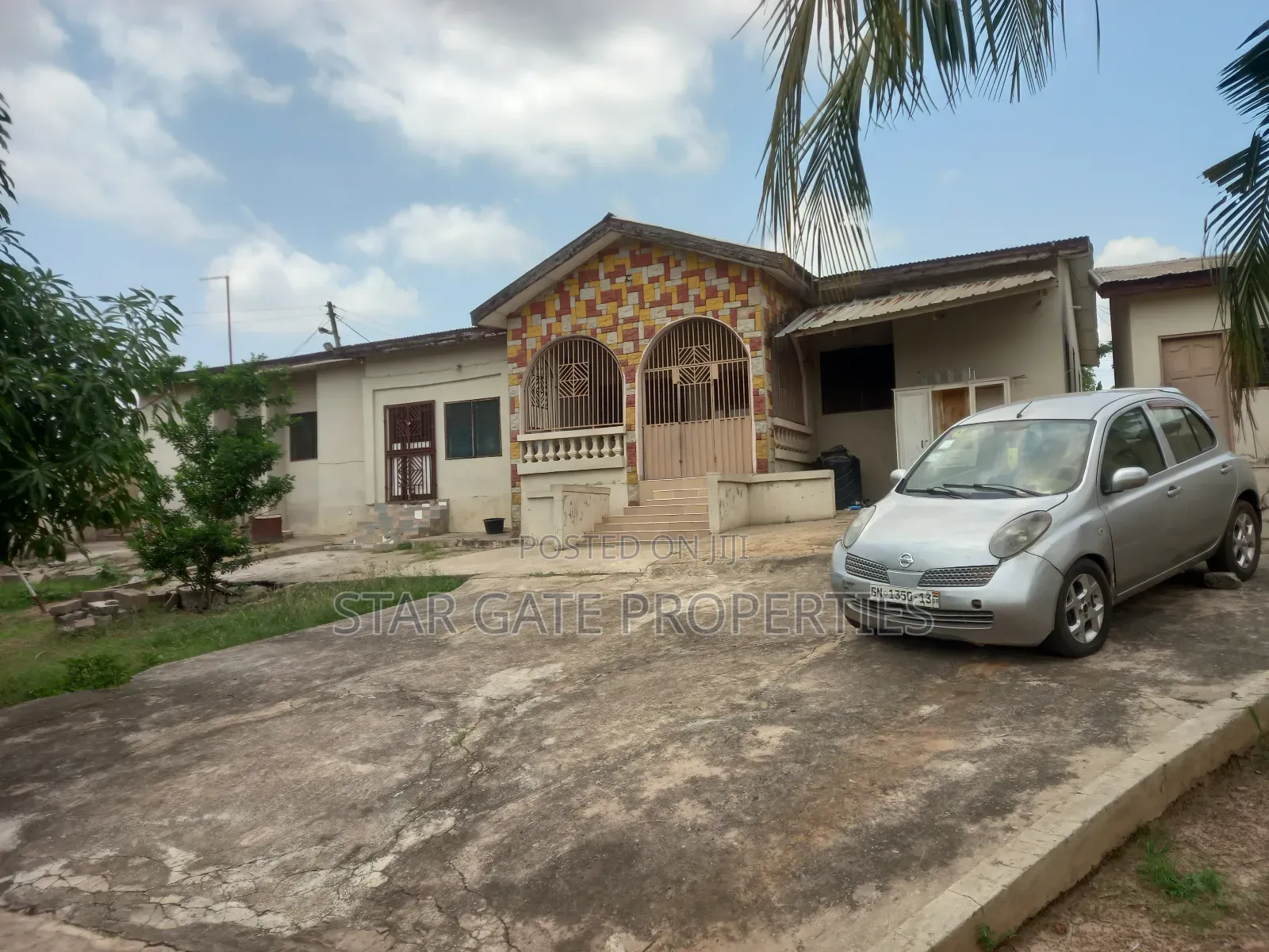 8bdrm House in Ejisu Adadientem for sale