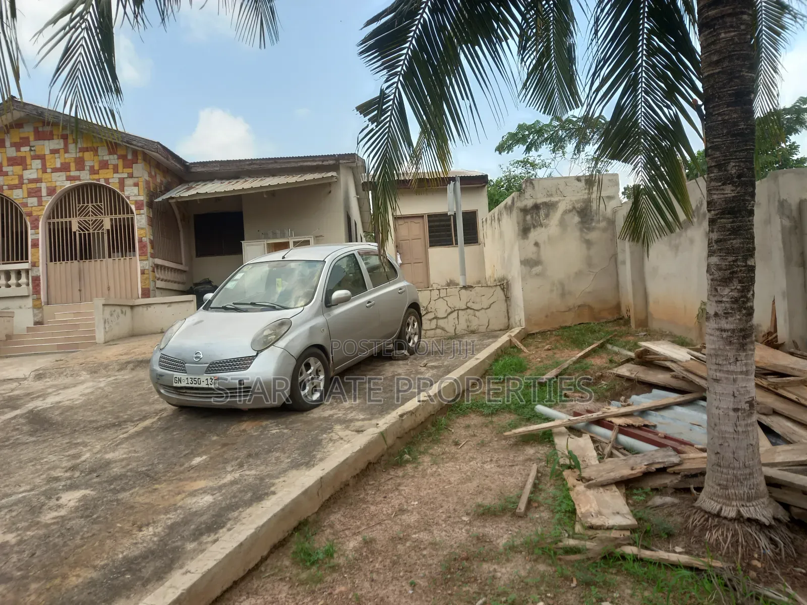 8bdrm House in Ejisu Adadientem for sale