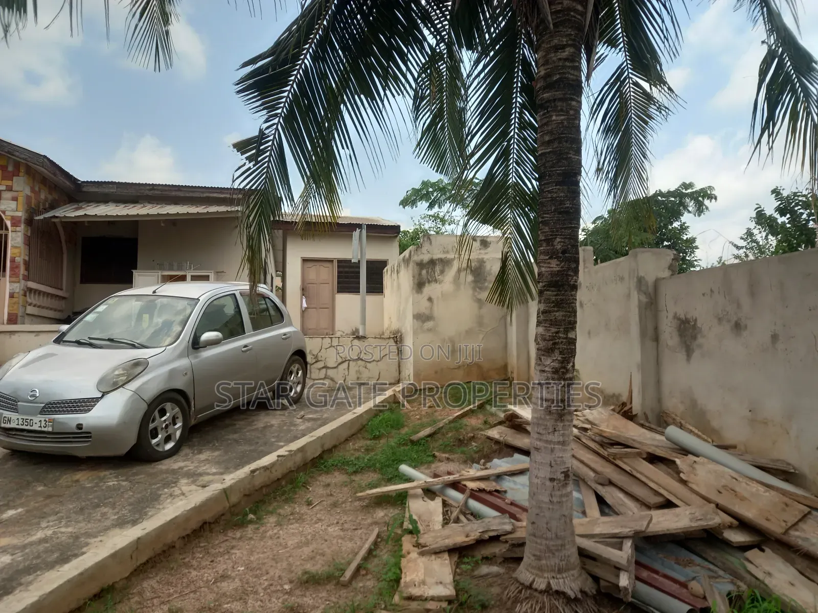 8bdrm House in Ejisu Adadientem for sale