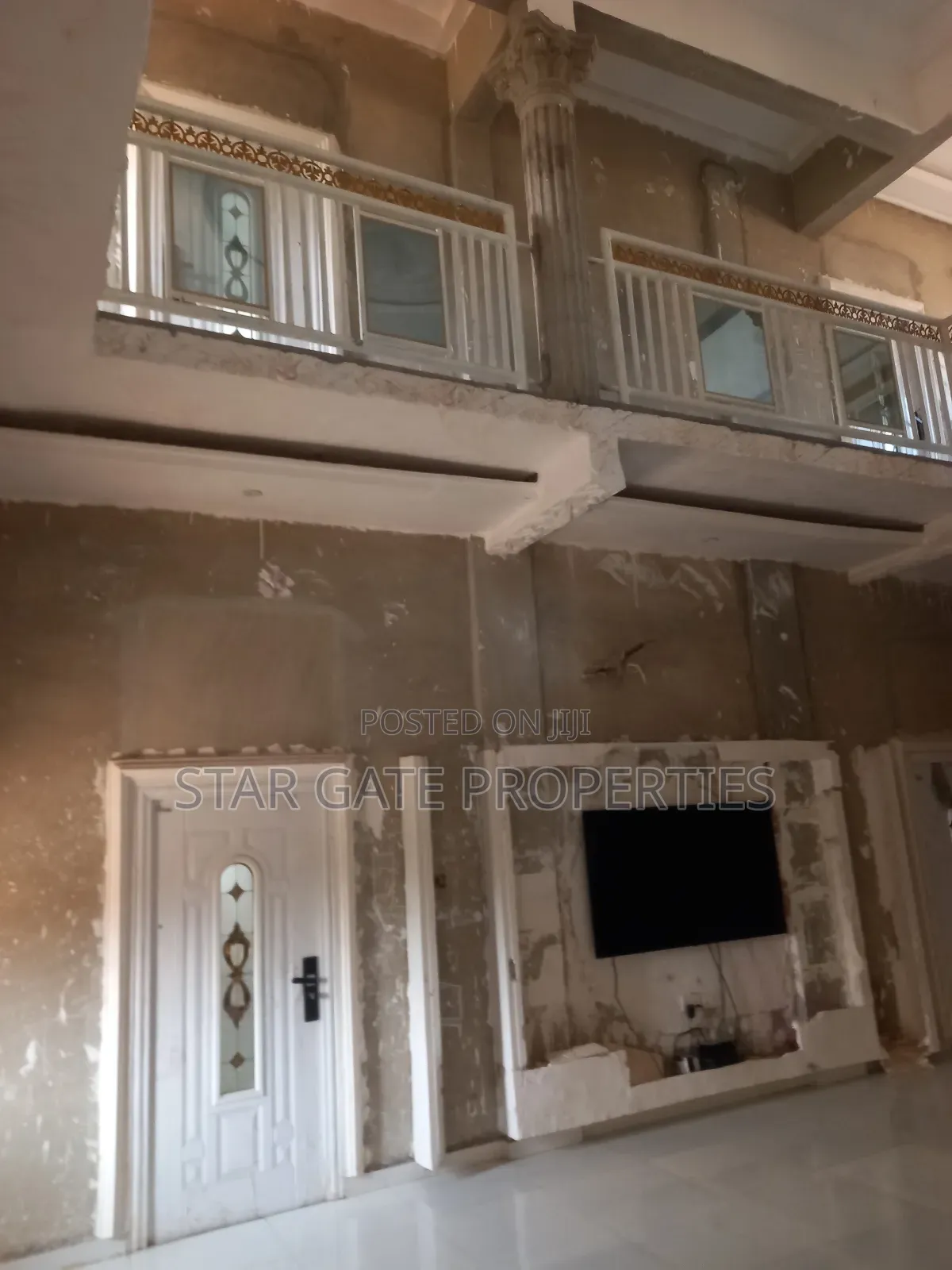 11bdrm House in Fawoade, Kumasi Metropolitan for sale