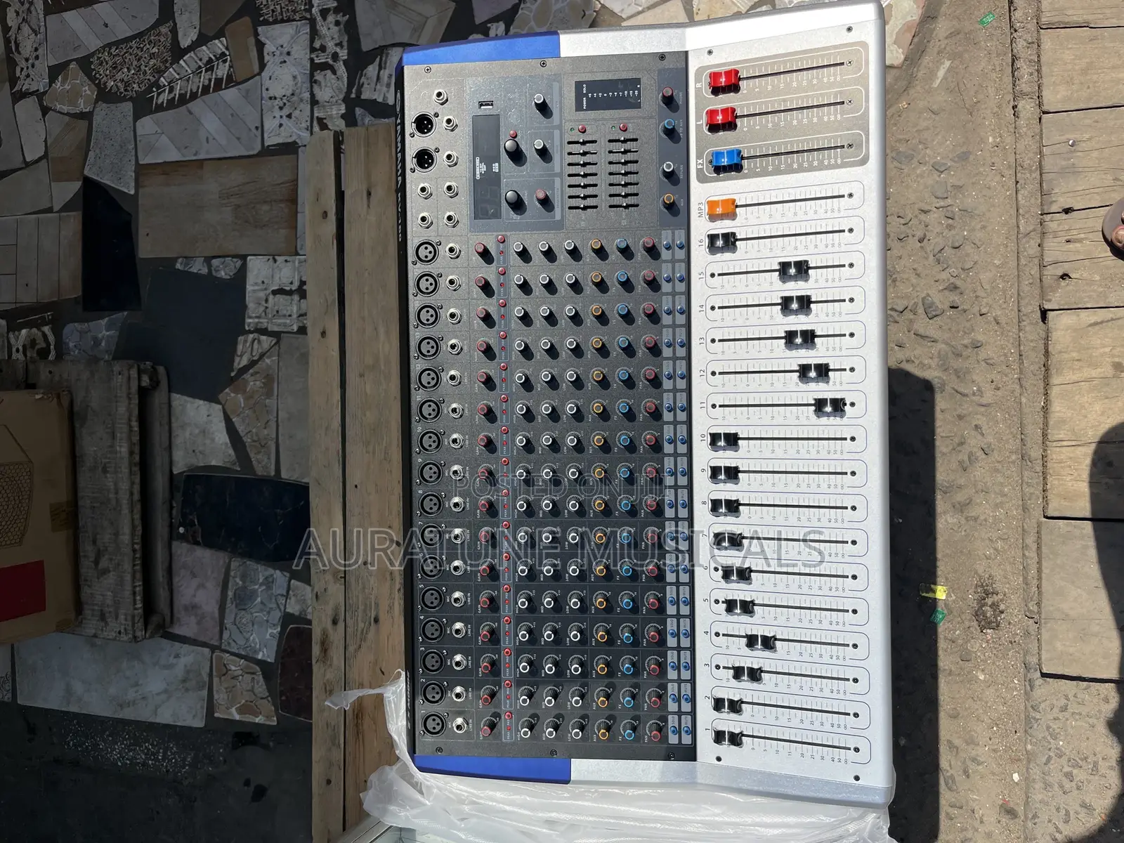 Yamaha Powered Mixer