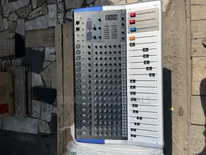 Yamaha Powered Mixer