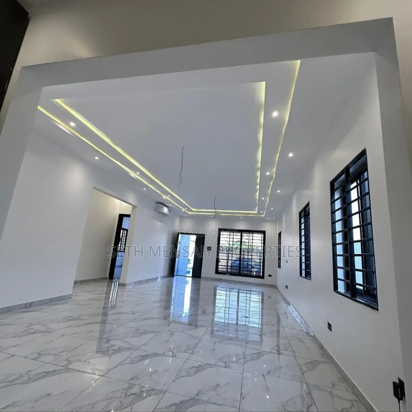 3bdrm House in Skm Properties, Adenta for sale