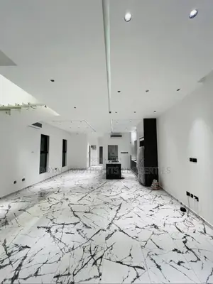 4bdrm House in Luxelooks Properties, Ashaley Botwe for sale