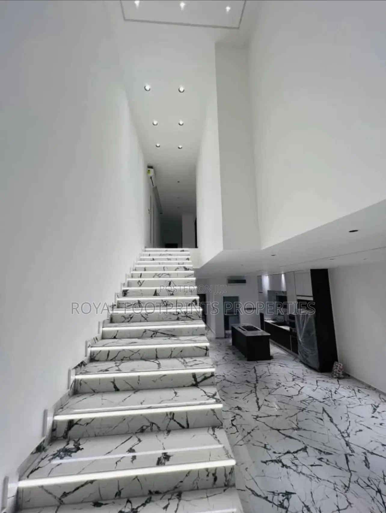 4bdrm House in Luxelooks Properties, Ashaley Botwe for sale