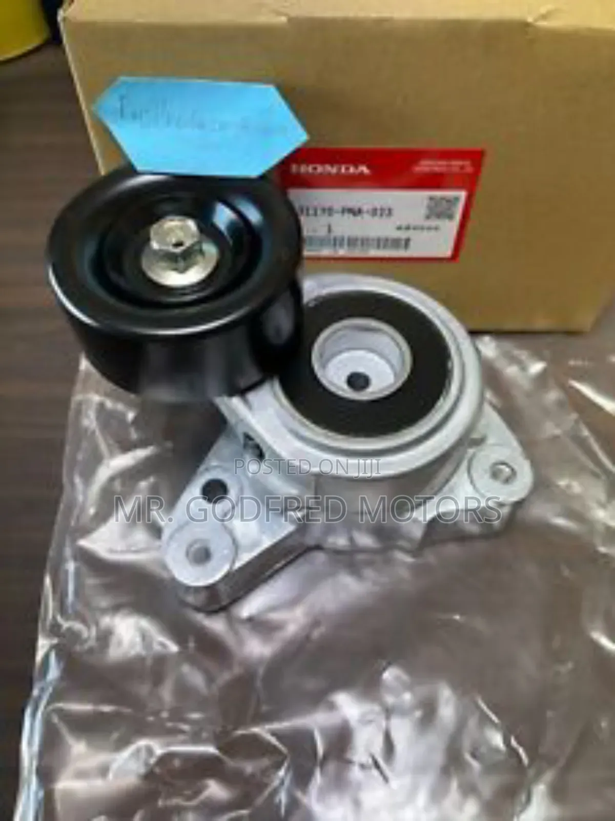 Honda Cr-v 2007-14 Belt Tensioner. Original