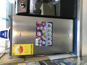 Pearl Single Door Table Top Fridge 91 Liters With Ice Maker