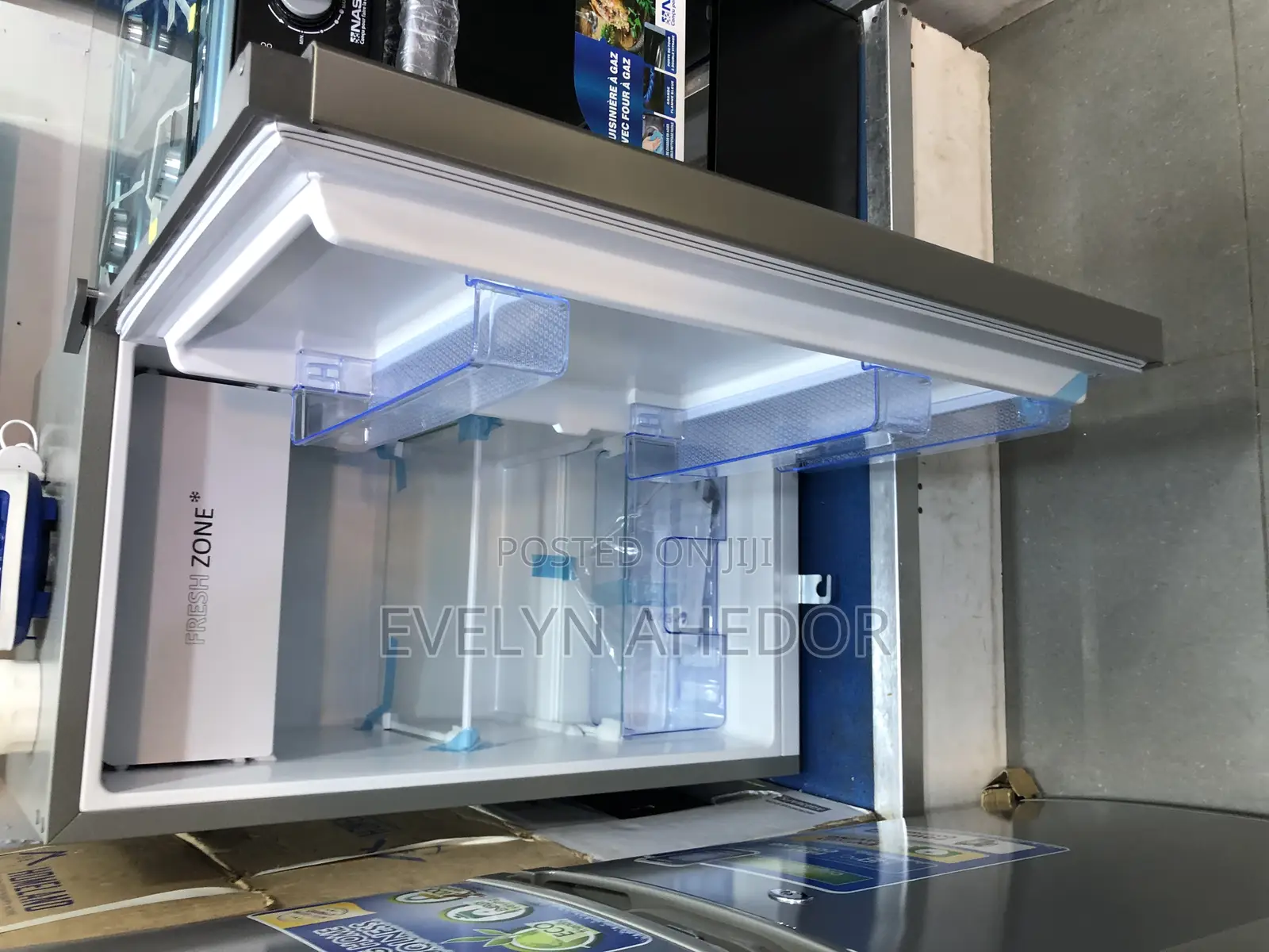 Pearl Single Door Table Top Fridge 91 Liters With Ice Maker