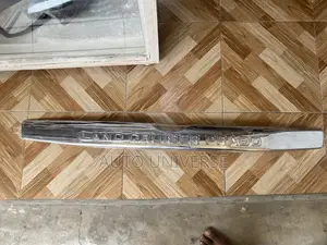 Landcruiser Prado Boot Chrome