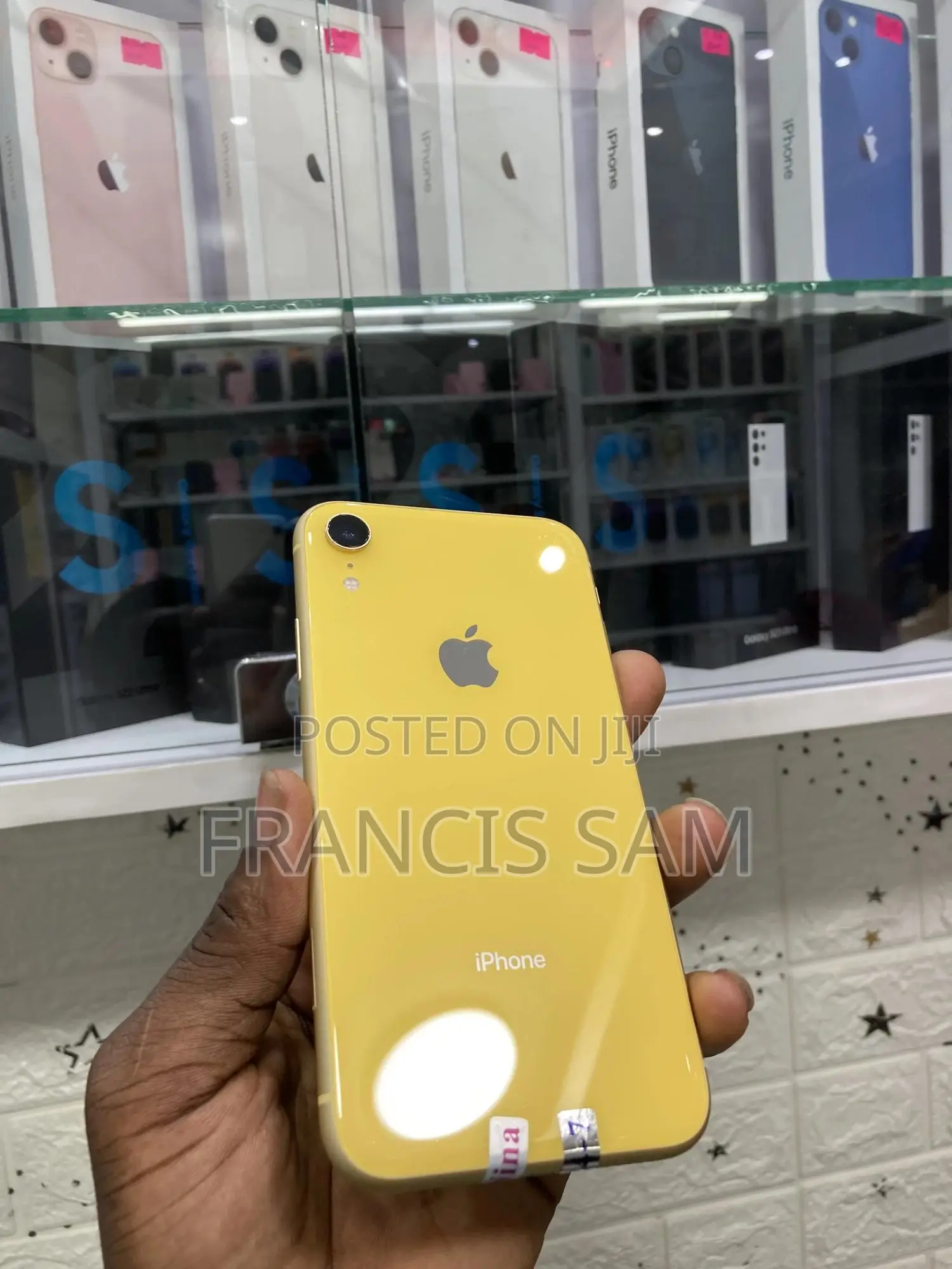 New Apple iPhone XR 128 GB Yellow