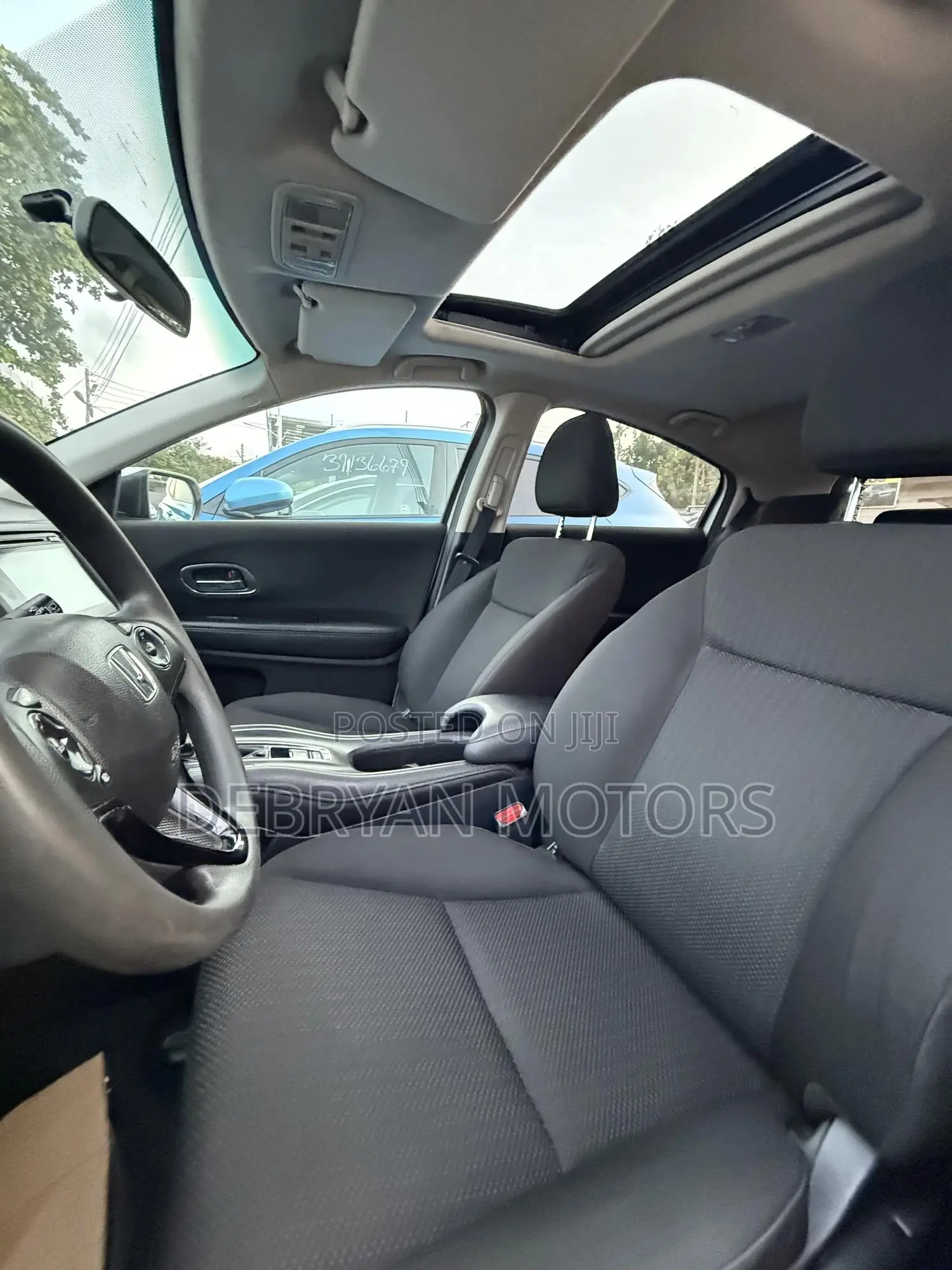 Honda HR-V 4dr SUV (1.5L 4cyl CVT) 2016 White