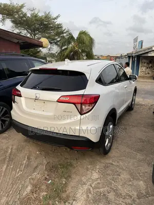 Honda HR-V 4dr SUV (1.5L 4cyl CVT) 2016 White